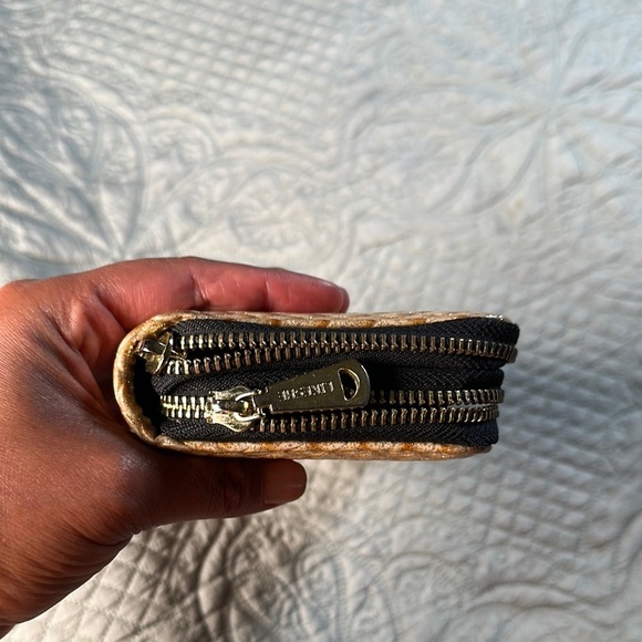 Gold Metallic Quilted Wristlet Clutch - Picture 6 of 6